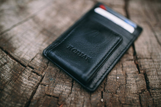 Leather Minimal Wallet with Magnetic Money Clip